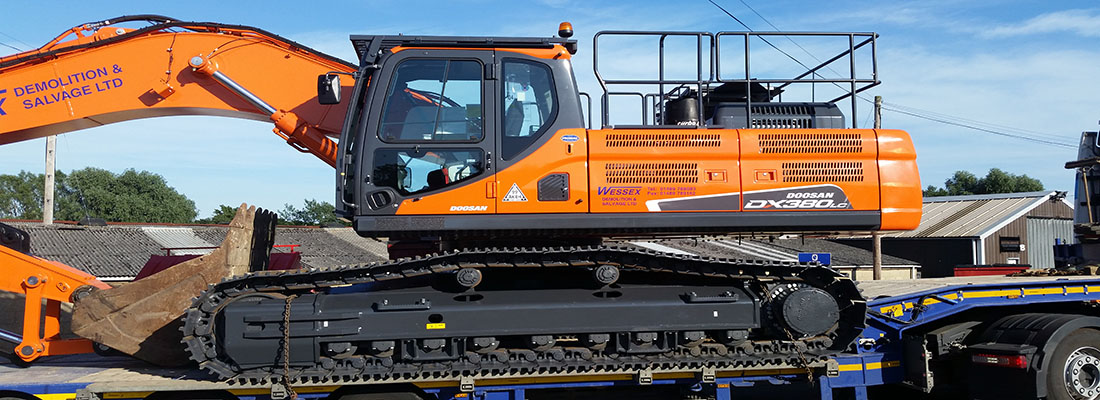 Plant Hire - Wessex Demolition - Doosan DX380 Excavator