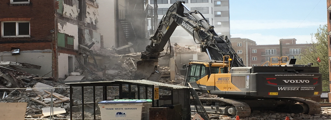 Volvo EC480 Excavator working at Southampton Park Hotel